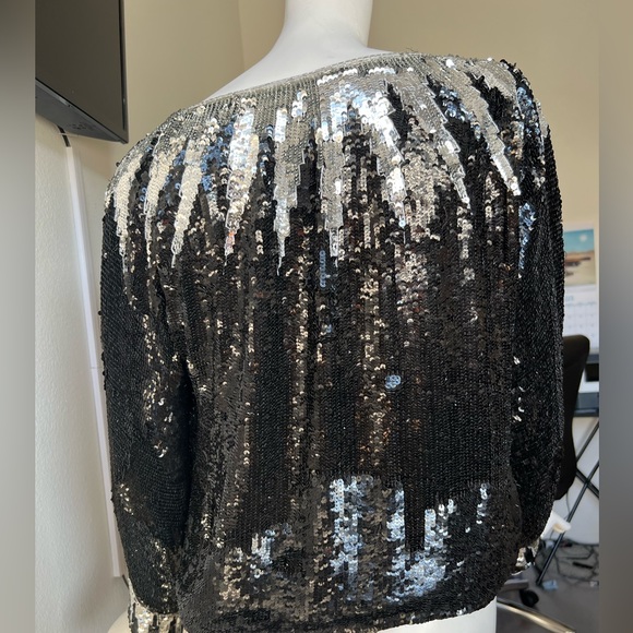 ✨ Vtg 80s Silk, Sequined, & Beaded Top - Judith Ann Creations brand - Picture 10 of 15